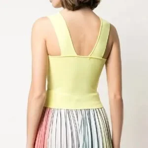 タンクトップ Alice+Olivia - AO RASHIDA CROPPED STRETCH-KNIT TOP XS Alice+Olivia - AO RASHIDA CROPPED STRETCH-KNIT TOP XSの通販